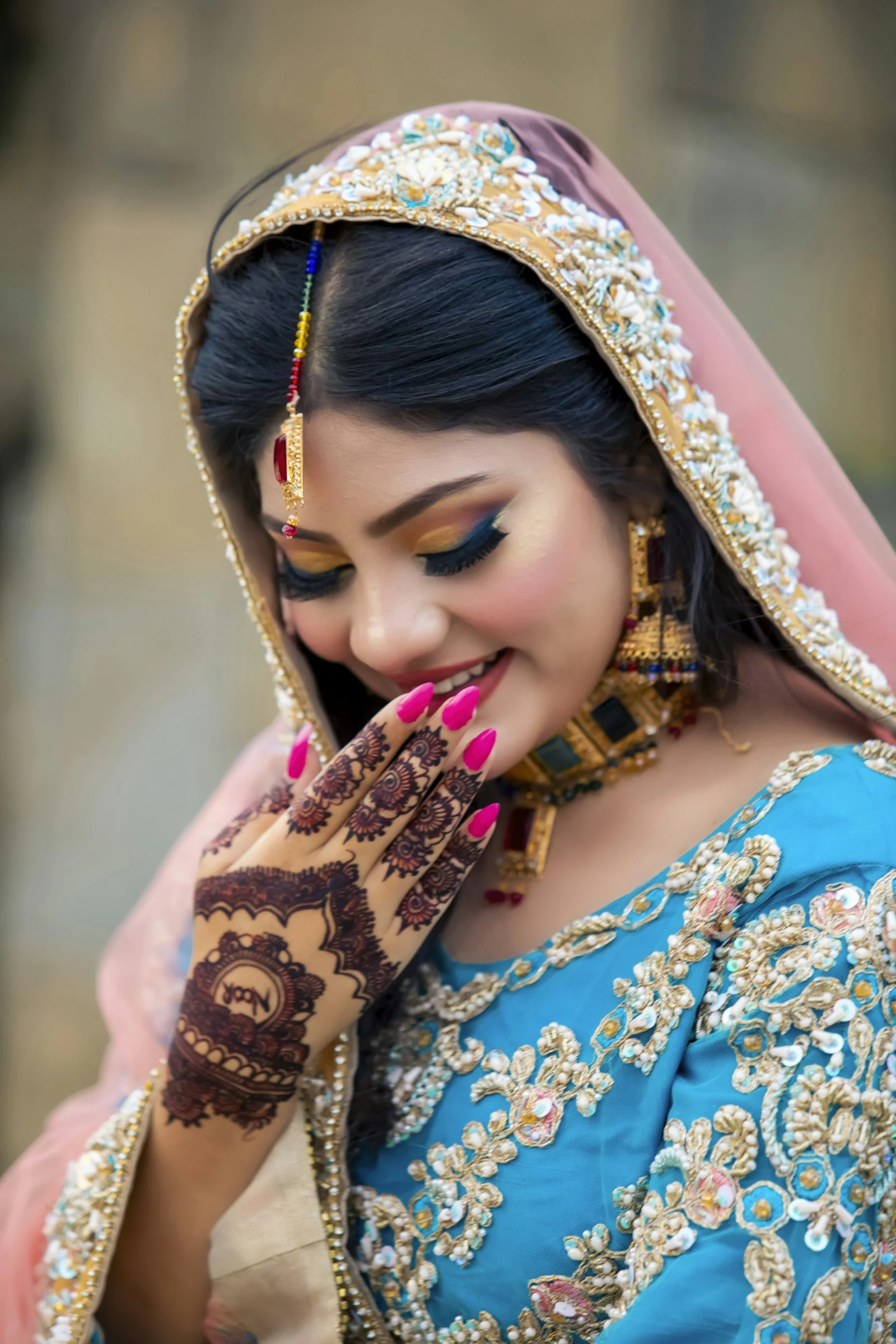 Basant Mehndi Lehenga, embroidery close-up