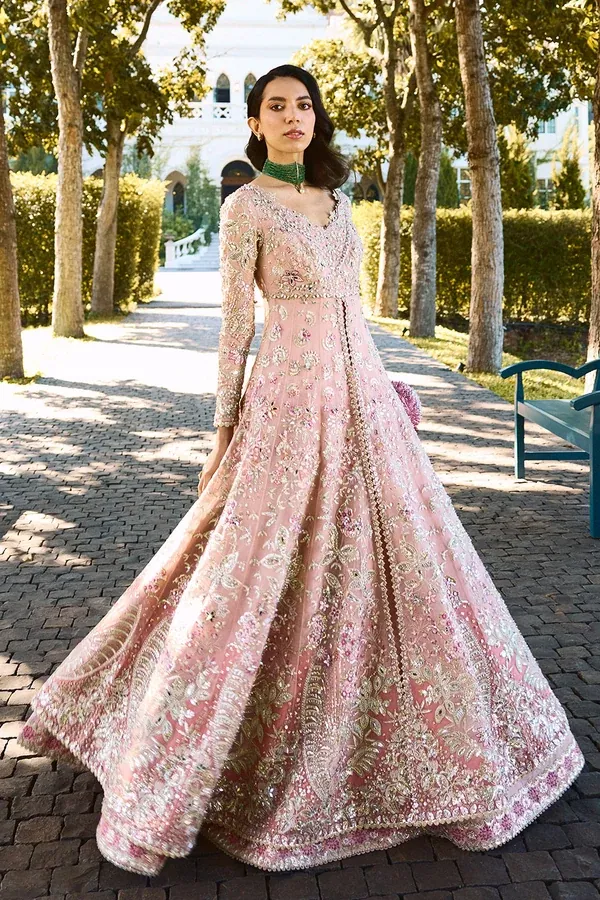 Color: Pink