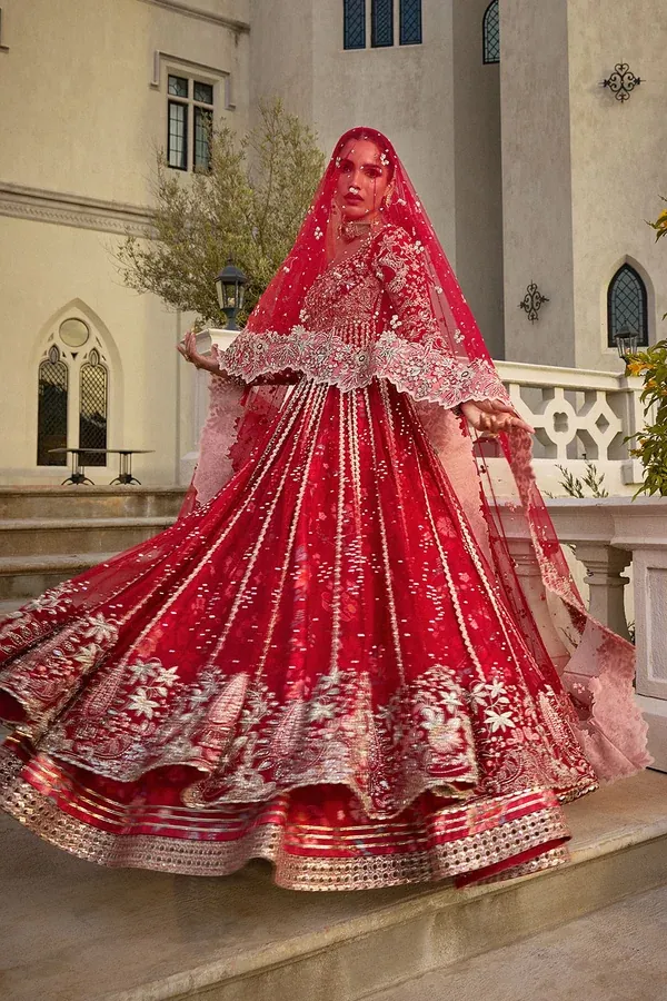 Color: Red