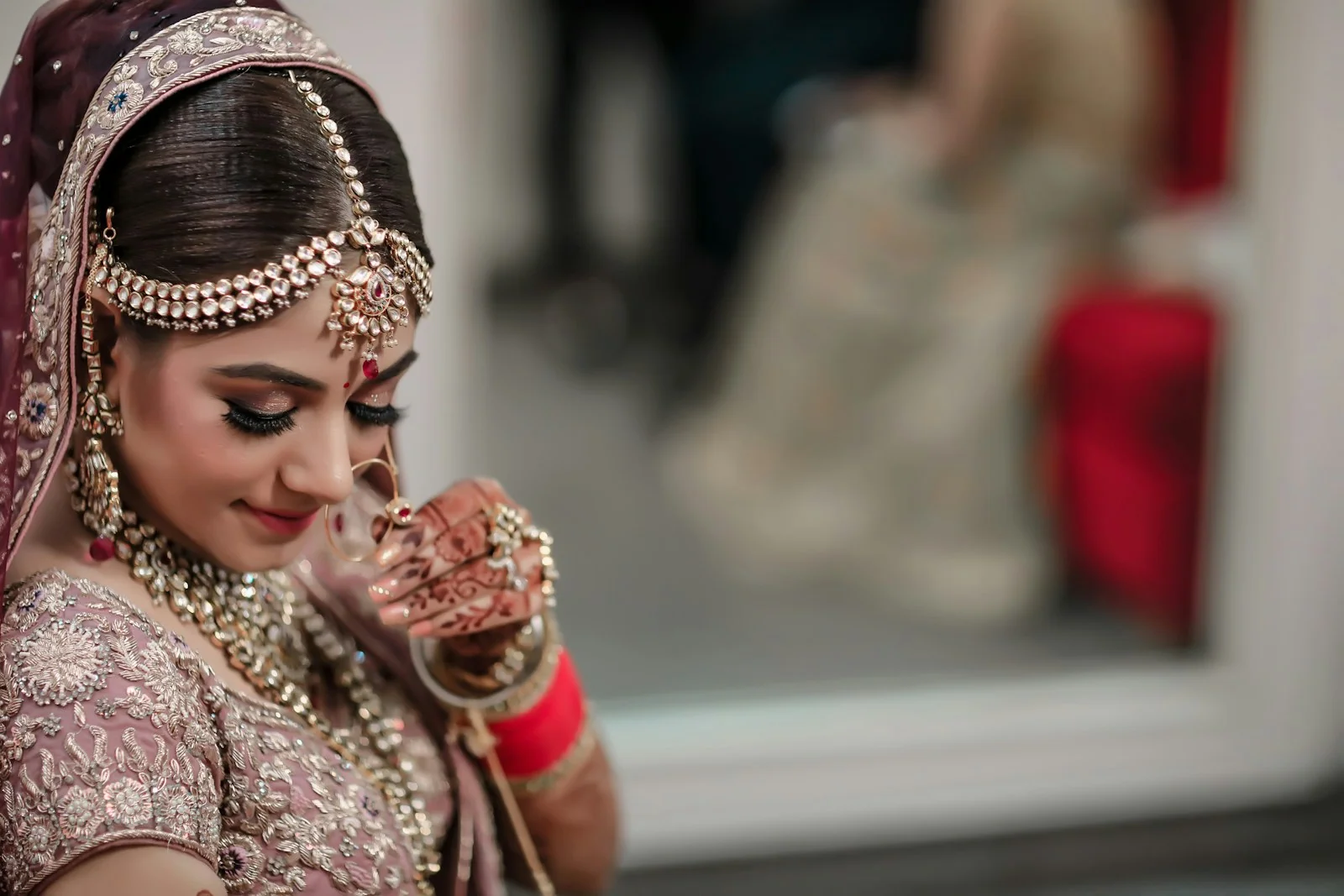Mahnoor Blush Nikah Lehenga, embroidery close-up