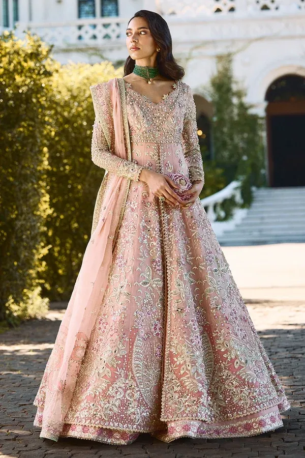 Color: Pink