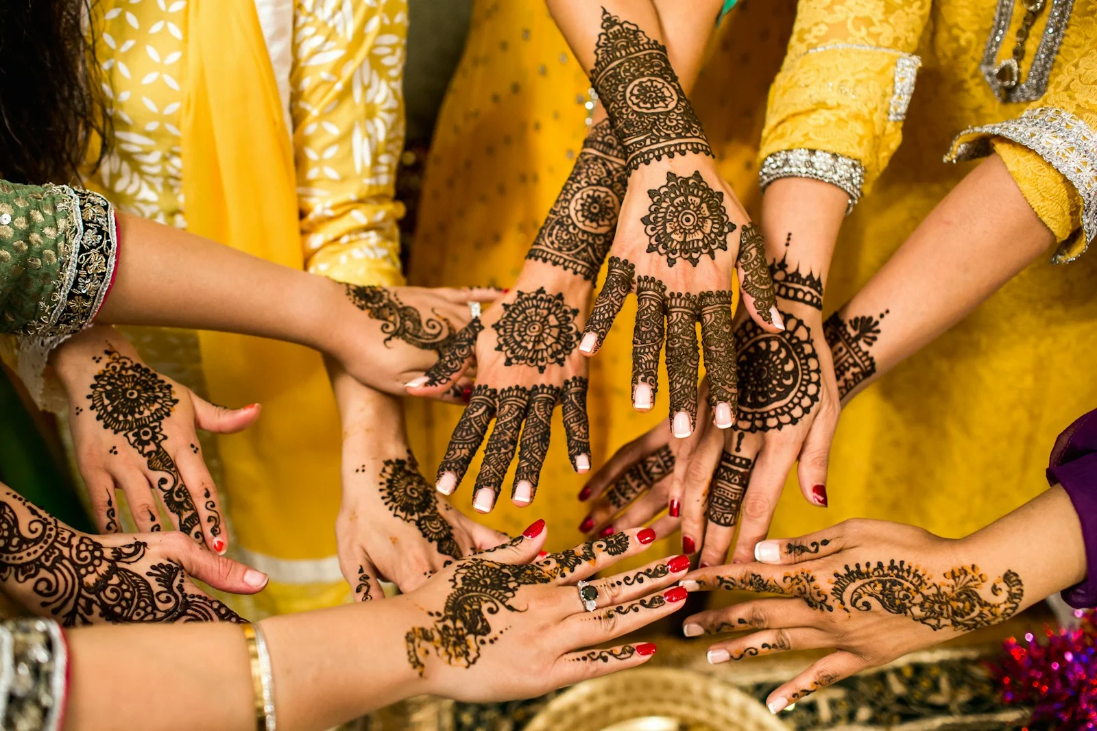 Basant Mehndi Lehenga, embroidery close-up